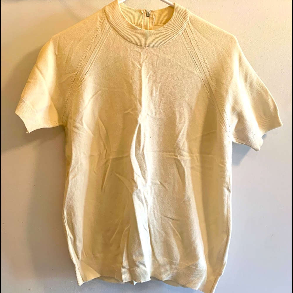 Vintage!! Hand Made, Shortsleeved Sweater